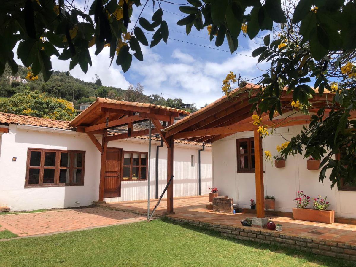 Titue Refugio , Cabanas Ла Калера Екстериор снимка