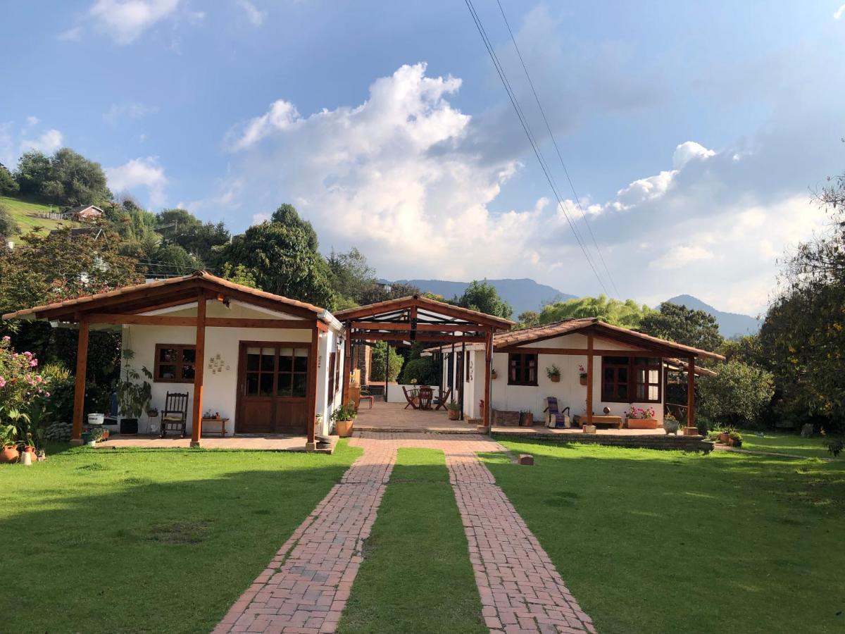 Titue Refugio , Cabanas Ла Калера Екстериор снимка