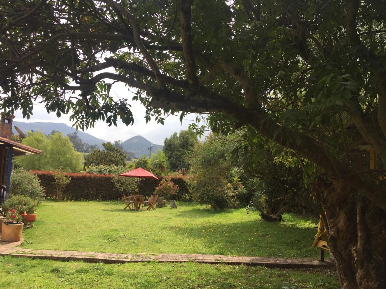 Titue Refugio , Cabanas Ла Калера Екстериор снимка