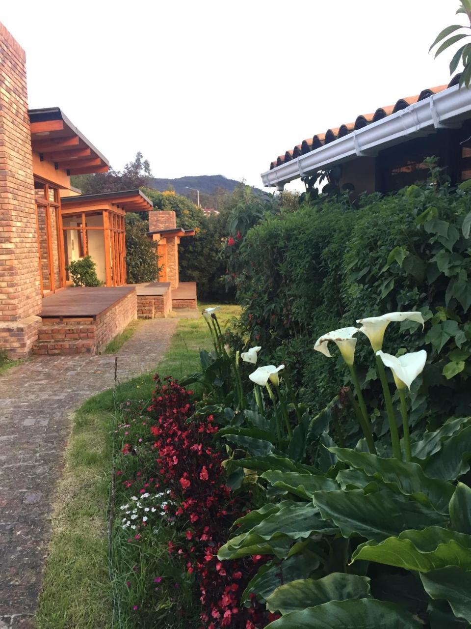 Titue Refugio , Cabanas Ла Калера Екстериор снимка
